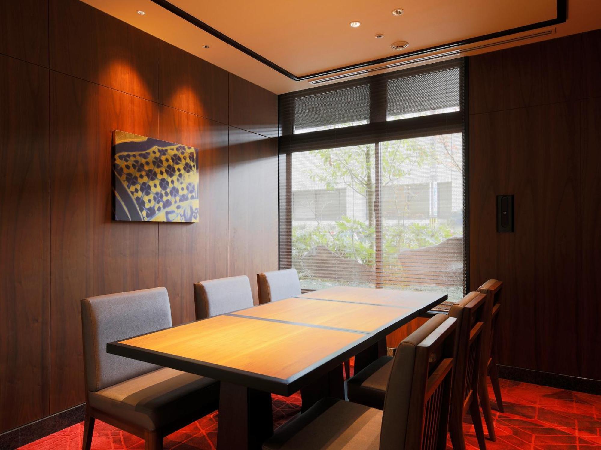 The Hotel Sanraku Kanazawa 21Th December 2022 Open Luaran gambar A private room at a restaurant in Japan